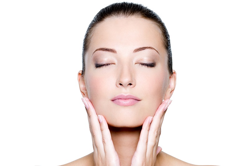 Разница между увлажняющим и питательным кремами