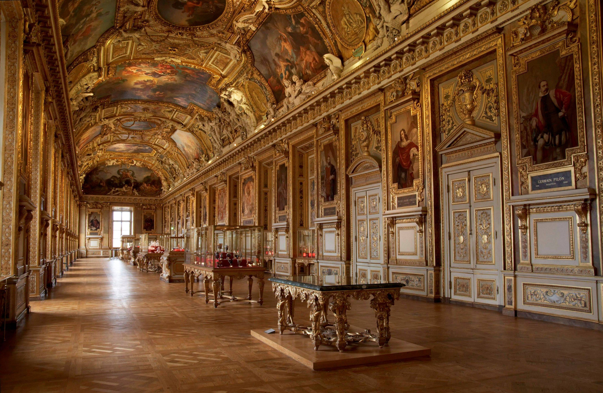 Get Artsy At The Memorable Louvre