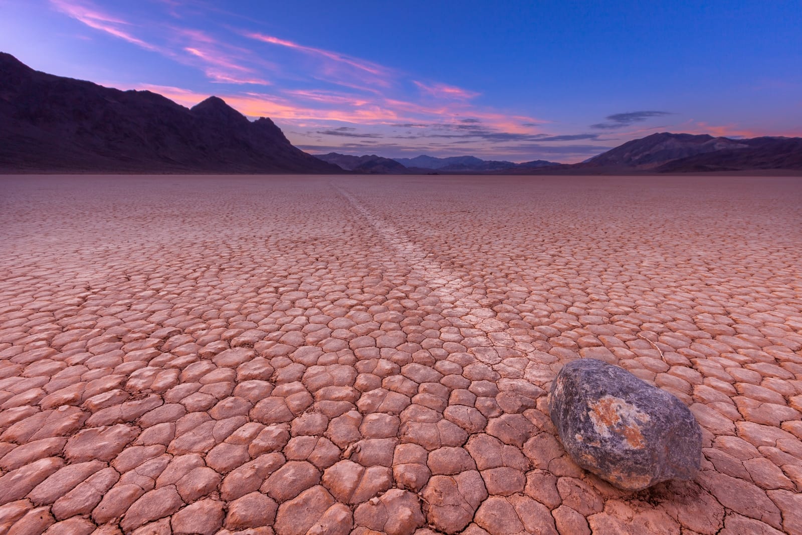 Sailing Stones